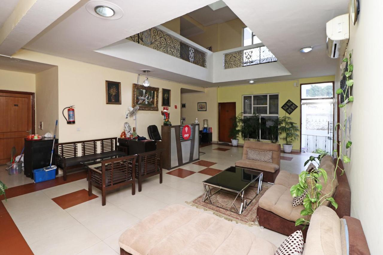 Oyo 6608 Sector 56 Badshahpur Exterior foto